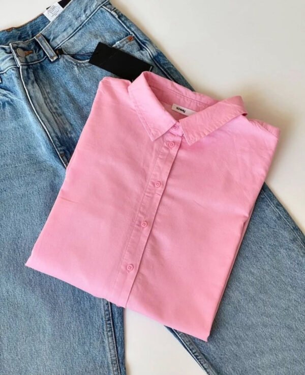 PINK BUTTON DOWN SHIRT WITH SKY BLUE WIDE LEG JEANS